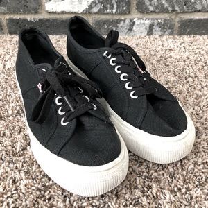 Black Platform Supergas